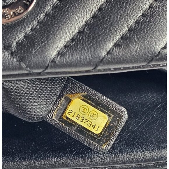 CHANEL CC Crossing Shopping Tote Shoulder Bag Chain Black Chevron 2016 Silver - Picture 13 of 16